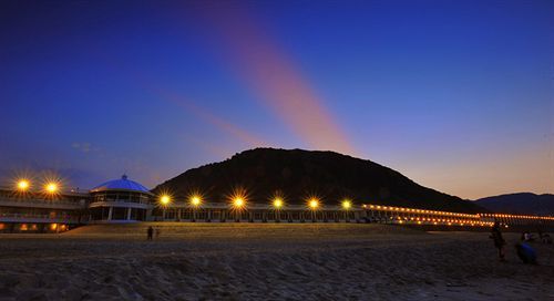 White House Beach Hotspring Resort Уанли Екстериор снимка
